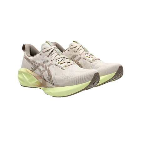 Chaussures de running ASICS Novablast 5 pour femmes
